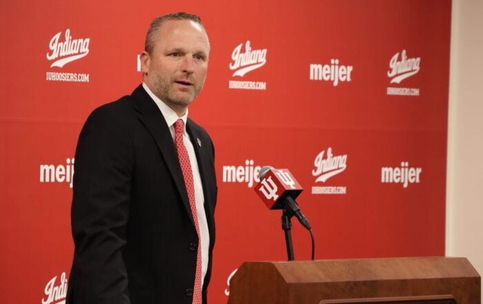 PHOTOS | IU welcomes Darian DeVries to Bloomington