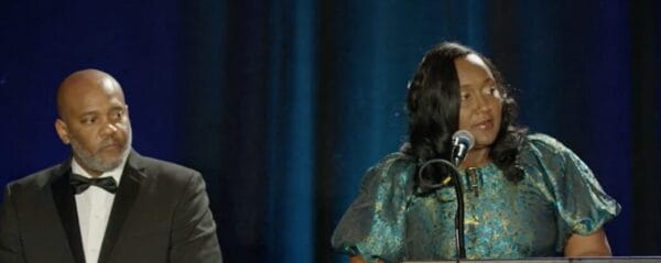 Shannon Williams Accepts Rosa Parks Trailblazer Award  
